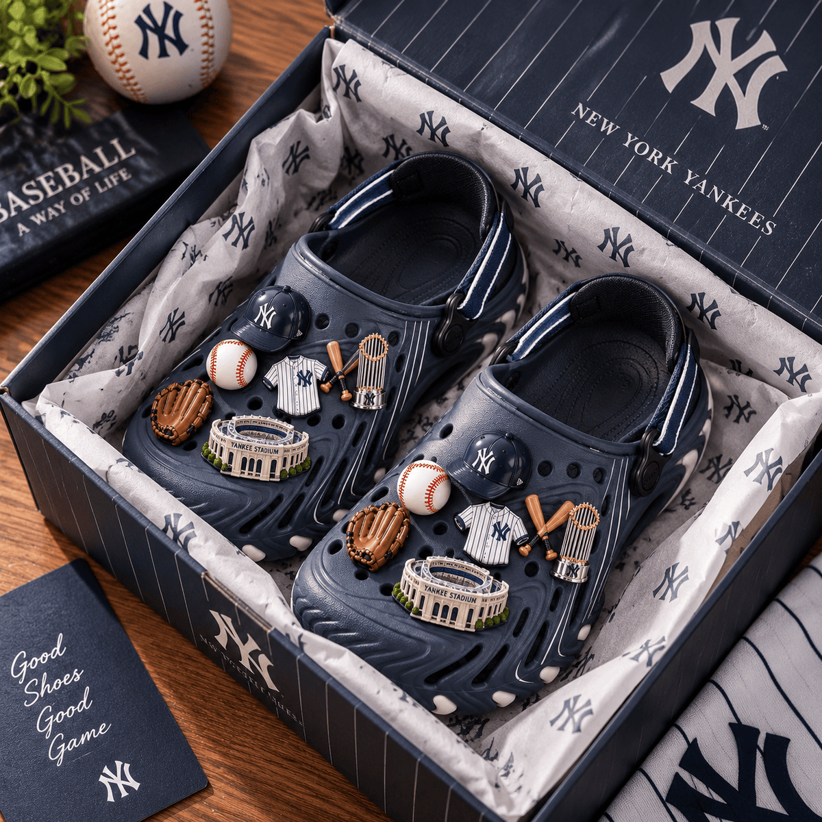 NYY Premium Echo Clogs PTKL